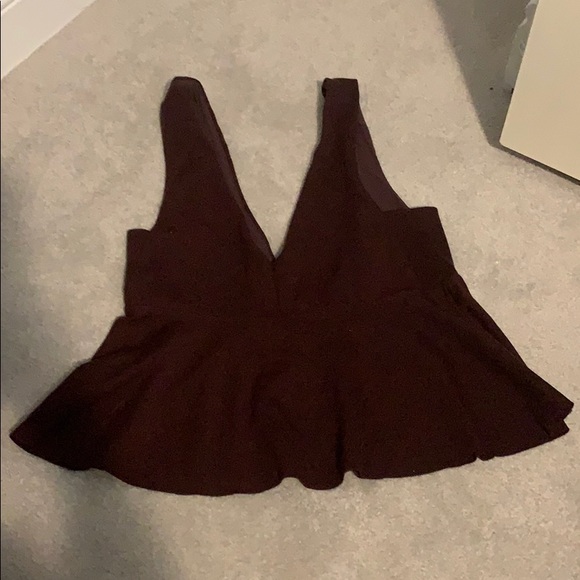 Burgundy top - Picture 1 of 2